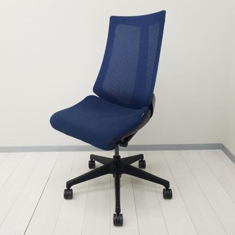 【在庫入替セール品】揃い/オススメ/話題のチェア イトーキ(ITOKI)製 アクト(Act)チェア 肘無し ハイバック メッシュ背面 ■ネイビーブルー×ブラックシェル