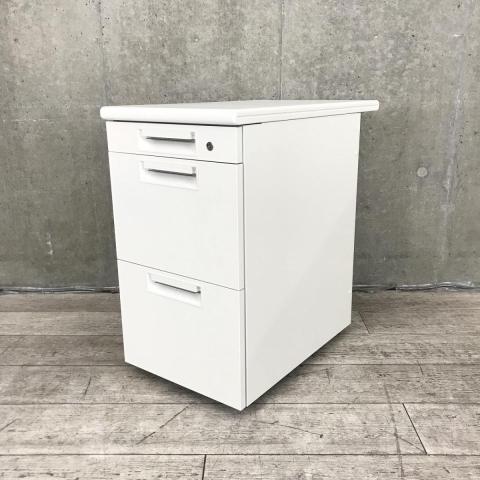 【カギ作成可能!】【追加の収納をお考えの方に最適な3段脇机!A4ファイルも沢山収納可能!】■プラス(PLUS)製 LEEDシリーズ 3段脇机 ワゴン ■W400×D700×H700㎜ ■ホワイト ■シリンダー錠