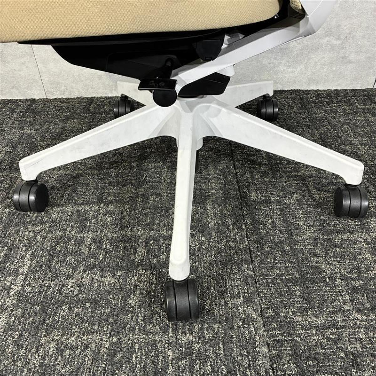 中古】ノート メッシュ イトーキ/ITOKI 肘付ローバックチェア 616490