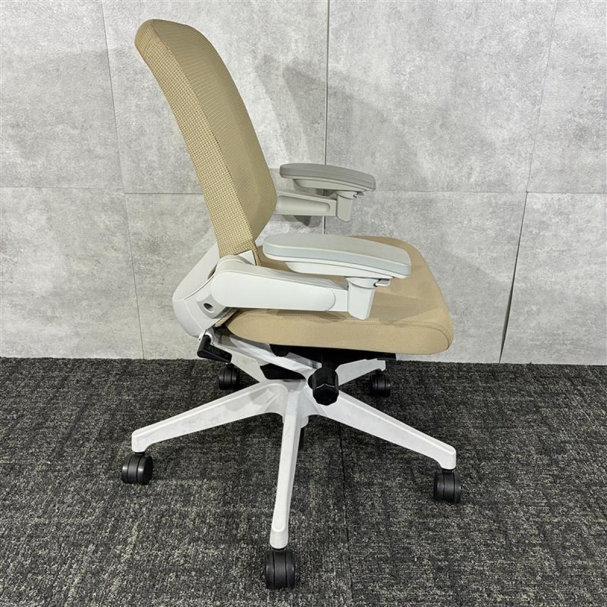 ☆FK206【中古品】knot Workシリーズ イトーキ チェア 2021年製 中古】ノート メッシュ イトーキ/ITOKI 肘付ローバックチェア 616490