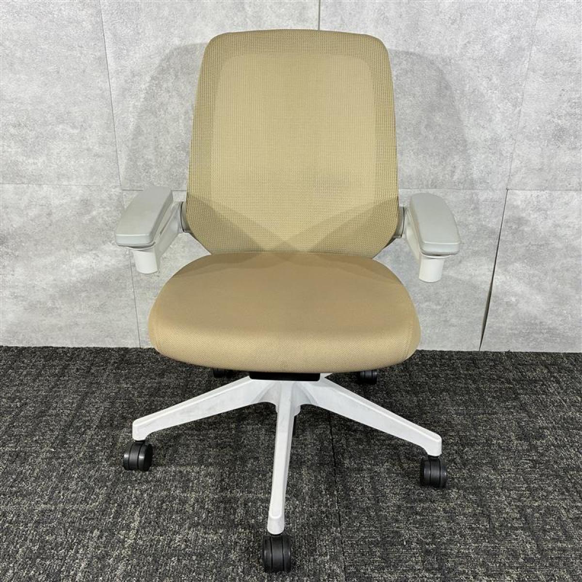 ☆FK206【中古品】knot Workシリーズ イトーキ チェア 2021年製 中古】ノート メッシュ イトーキ/ITOKI 肘付ローバックチェア 616490