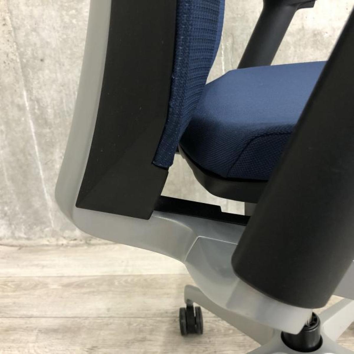 中古】ヴェントチェア イトーキ/ITOKI 肘付ハイバックチェア 616669