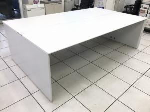 【中古】ウチダの人気フリーアドレスデスク「アルセナ」！W6000のワイドな天板で複数人のワークスペースを確保！/福岡で中古オフィス家具、オフィスデスクをお探しならオフィスバスターズ福岡博多店へお気軽にお問い合わせください！　#大型デスク　#フリーアドレス　#オフィスデスク　#中古ウチダ　#アルセナ