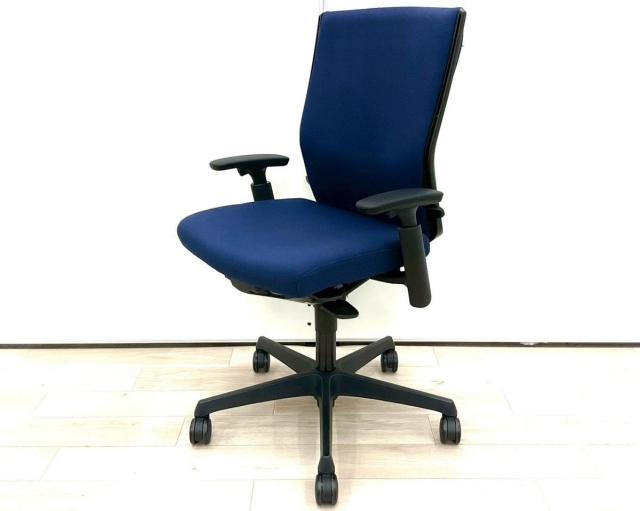 【中古】エスクード C435ZR-FFW4 オカムラ（okamura） 肘付ハイバックチェア
