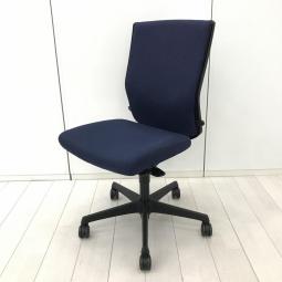 【スタンダードクラスで人気上位のワーキングチェア！】■オカムラ(okamura)製　エスクード(ESCUDO)チェア　肘無ハイバック　■ネイビー【弊社使用欄：A01095810】