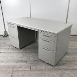 【商品入替セール】■オカムラ　SDシリーズ　両袖机　■幅：1400mm　■ライトグレー　■配線口　■ 増員　上長　事務机　オフィスデスク(T9)