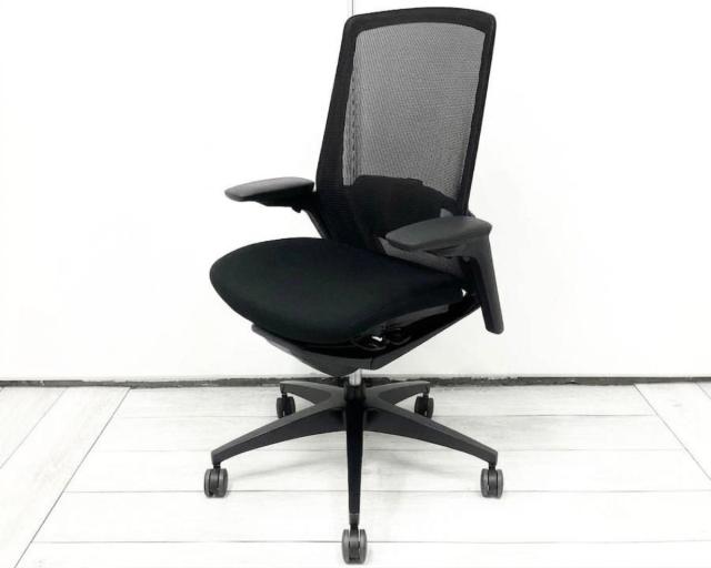 【中古】フィノラ ポリッシュ C745MR F1E5 オカムラ（okamura） 肘付ハイバックチェア
