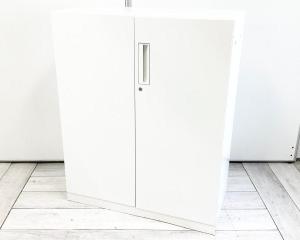 書類の収納スペースを増やしたい方に！収納物がひとめで分かる両開き戸タイプ！
■コクヨ/エディアシリーズ（EDIA）/ホワイト　両開き書庫　ローキャビネット　■シリンダー錠