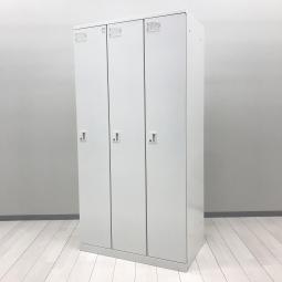 【コンパクトサイズの3人用ロッカー！個人の荷物・貴重品の管理にオススメ！】■イトーキ(ITOKI)製　クローレシリーズ　3人用更衣ロッカー　W900×D520×H1740㎜　■シリンダー錠　■ホワイト#愛知#名古屋#豊田#三重