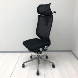 希少な肘無しヘッドレスト仕様！大人気シリーズが入荷！高級感抜群のエクストラハイバック、ポリッシュ仕様！
■オカムラ/バロン/ブラック　ヘッドレスト付き