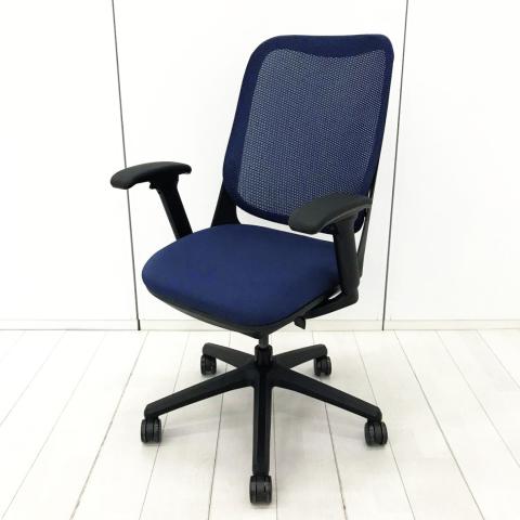 【中古】ライド 3565F ライオン 肘付ハイバックチェア