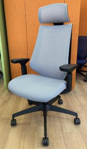【中古】デュオラ メッシュ  コクヨ（KOKUYO） 肘付ハイバックチェア