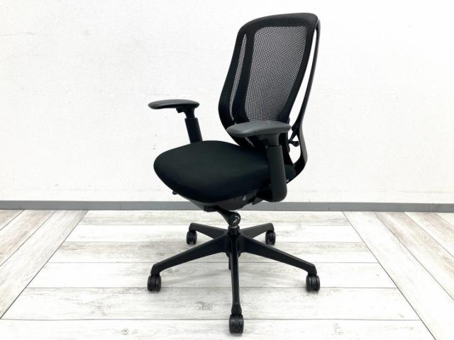 【中古】シルフィーメッシュ  オカムラ（okamura） 肘付ハイバックチェア