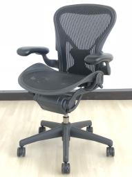 【希少な状態良好品】【ワールドワイドな有名アーロンチェア】ファン多数■春日部・越谷店おすすめ