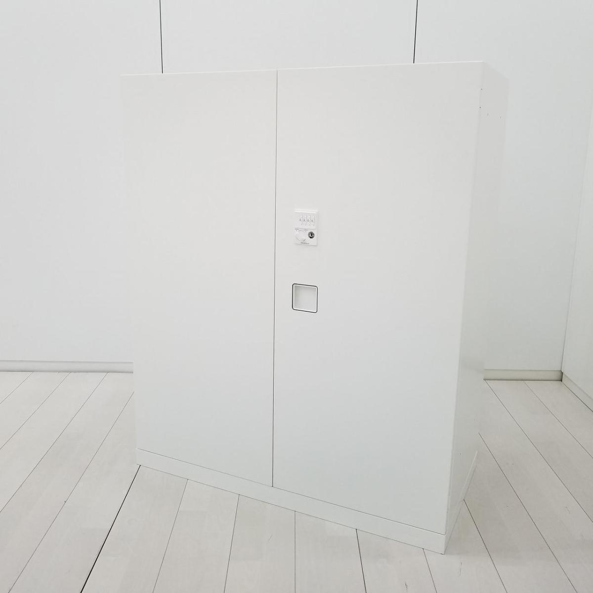 オカムラ　レクトライン　ローキャビネット　両開き 中古】レクトライン オカムラ/okamura ローキャビネット／両開き