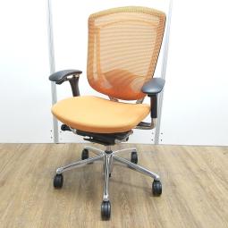 【在庫入替えセール！】【訳アリ品】【世界で認められた革新的タスクチェア！人間工学に基づいた快適な座り心地を実現！】■オカムラ（okamura）製　コンテッサ（Contessa）チェア　肘付ハイバック　■背面メッシュ　■可動肘　■オレンジ×ブラックシェル　※背面レバー部分ビス欠品
