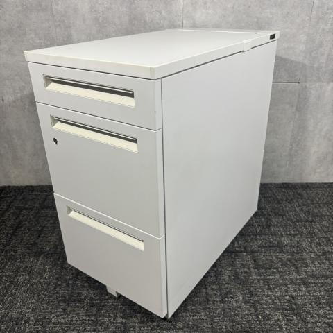 【中古】スカエナワゴン 5-110-6560 ウチダ（UCHIDA) 脇机3段