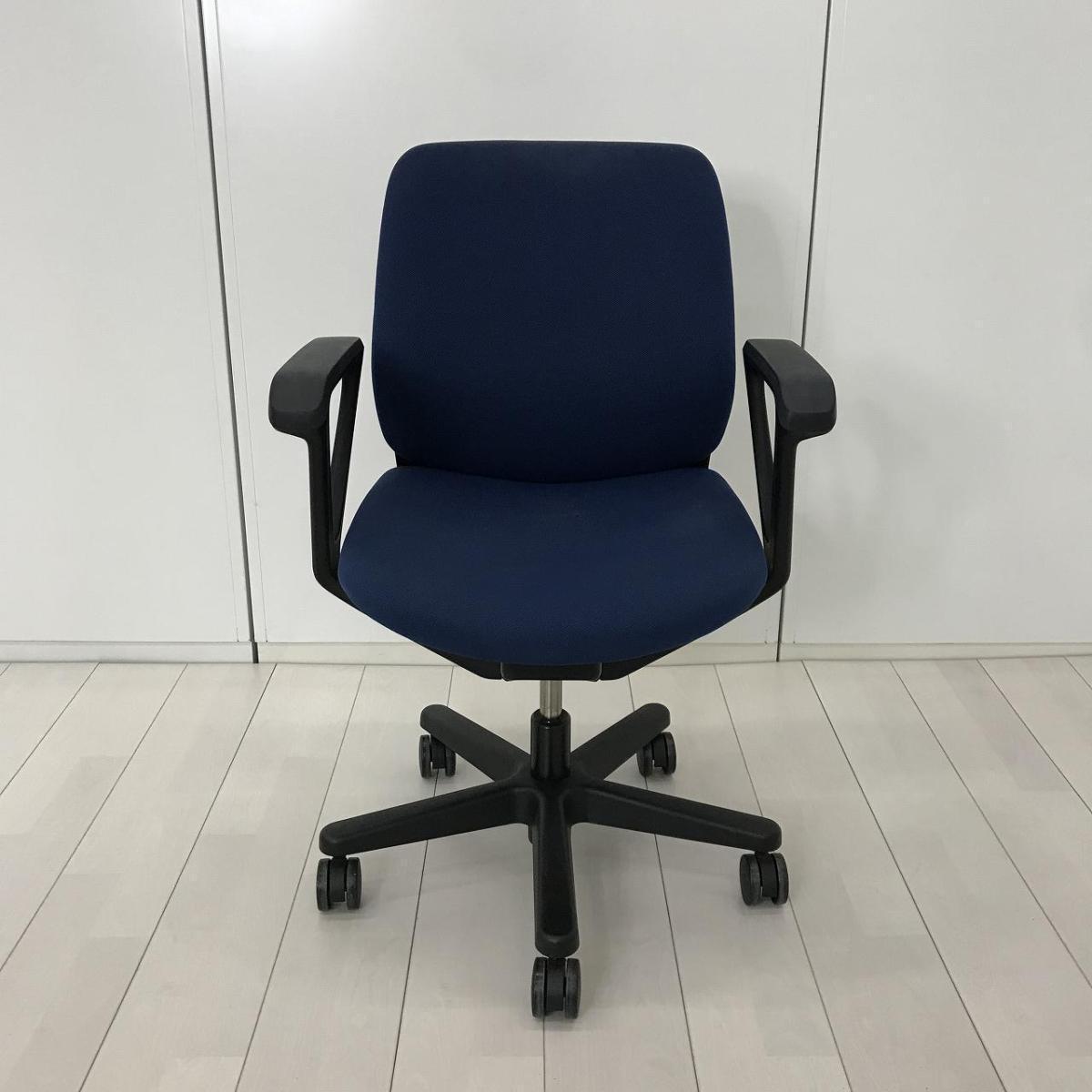 中古】トルテチェア KZ-140GB-T1N4 イトーキ/ITOKI 肘付ローバック