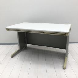 【オフィスデスクの定番スタイル！追加や入れ替えにも最適！】■オカムラ(okamura)製　SDシリーズ　平机　W1200×D700×H700mm　■引出付き　■配線口あり　■ライトグレー　【弊社使用欄：A01099689】【ID】
