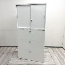 【引き違い＋3段ラテラル！収納力と使いやすさを両立した大容量書庫！】
■オカムラ製　レクトラインシリーズ　引き違い書庫＋3段ラテラル書庫　W900×D450×H1810mm　ホワイト
■引き違い収納と3段ラテラルを組み合わせ、書類・ファイル・備品を用途別に整理できる使い勝手の良い収納セット！
■オフィスや事務所の共有収納・書類整理におすすめ。キャビネット・書類棚・収納庫・書類キャビネット・オフィス収納をお探しの方にもおすすめです！【okamura Rectline】