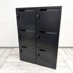 【6人分の個人収納を1台に!フリーアドレスにも使いやすいパーソナルロッカー!】
■ウチダ製 エルレージシリーズ 6人用パーソナルロッカー W900×D450×H1200mm ブラック
■6人分の荷物や私物を個別に収納でき、フリーアドレスやABWを取り入れたオフィスの個人収納におすすめ!
■圧迫感を抑えやすい高さ1200mmで、オフィスの間仕切りや収納としても活用しやすいタイプ。パーソナルロッカー・個人ロッカー・オフィスロッカー・社員用ロッカー・フリーアドレス収納をお探しの方にもおすすめです!【UCHIDA Elledge】