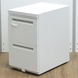 (T10)【商品入替のため、残り6台限り】ウチダ製　ST　ホワイト　3段　ワゴン　フリアド用　W395×D585xH650サイズ　ダイヤル式　デスク下に置いて収納アップ！　使い勝手抜群のキャスター付き　フリーアドレスデスク用3段ワゴン！！※非常は解除キーは付属しておりません。