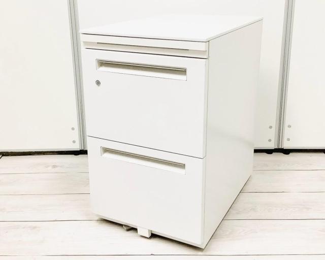 【コンパクトに収納力をプラス！人気のハイワゴン！】■ウチダ(UCHIDA)　3段ワゴン　H650mm　ホワイト　■デスク下に置いて収納アップ！使い勝手抜群のキャスター付！フリアドレスデスクにフィット！【UCHIDA　ST】A01098770