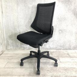 イトーキ　エフ　肘付ハイバックチェア　肘無しモデル　プレーンメッシュ　オールブラックで統一された高いデザイン性　【愛知・名古屋・豊田・静岡・浜松】