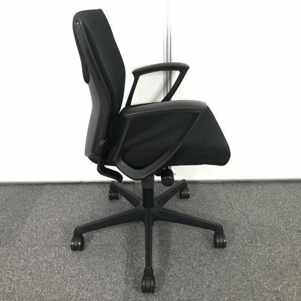 中古】エスクード C443KG 9961 オカムラ/okamura 肘付ローバックチェア