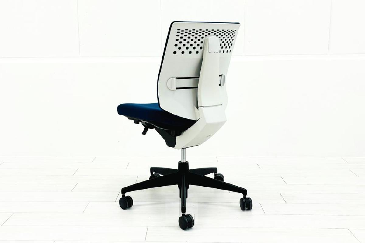 中古】ウィザード2 コクヨ/KOKUYO 肘無ローバックチェア 619920 - 中古