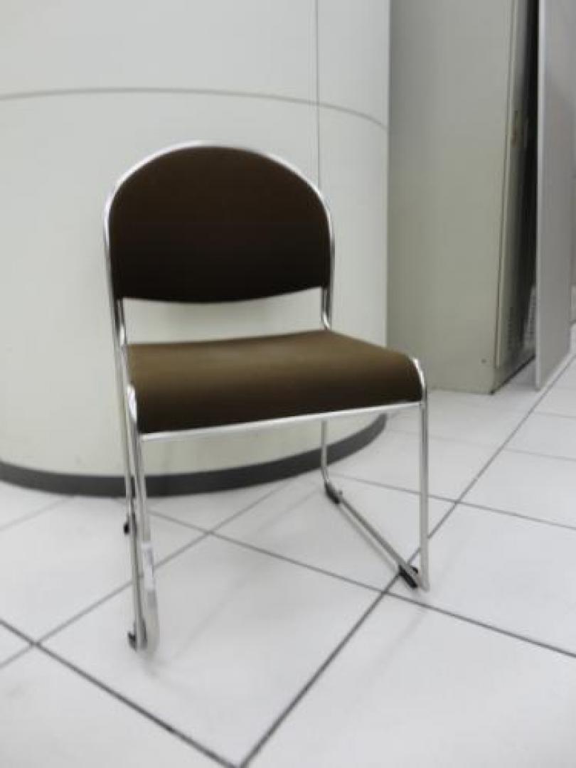 ■コクヨ製　スタッキングチェア【会議チェア】
                                    中古
            