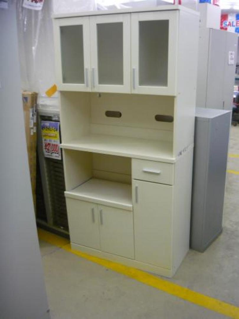 ■オフィスに１つあると役立つ「キッチンキャビネット」　これは安い！！
                                    中古
            