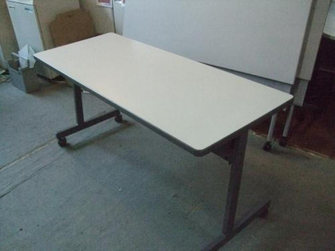 □■　その他　サイドスタックテーブル　■□
                                    中古
            