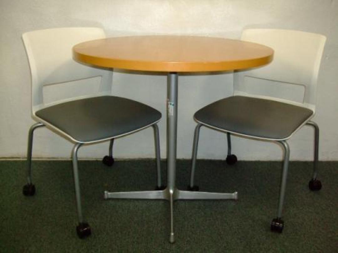 ■限定1セット　■丸テーブルとミーティンチェアセット　■セットで500円offの税込み10000円　■【セット商品】【会議チェア】
                                    中古
            