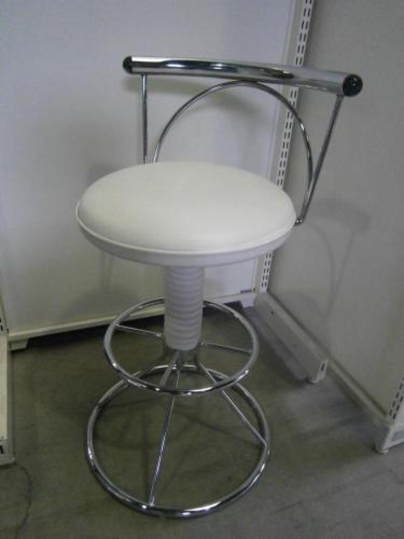 【ハイチェア】上下調節できます。
                                    中古
            