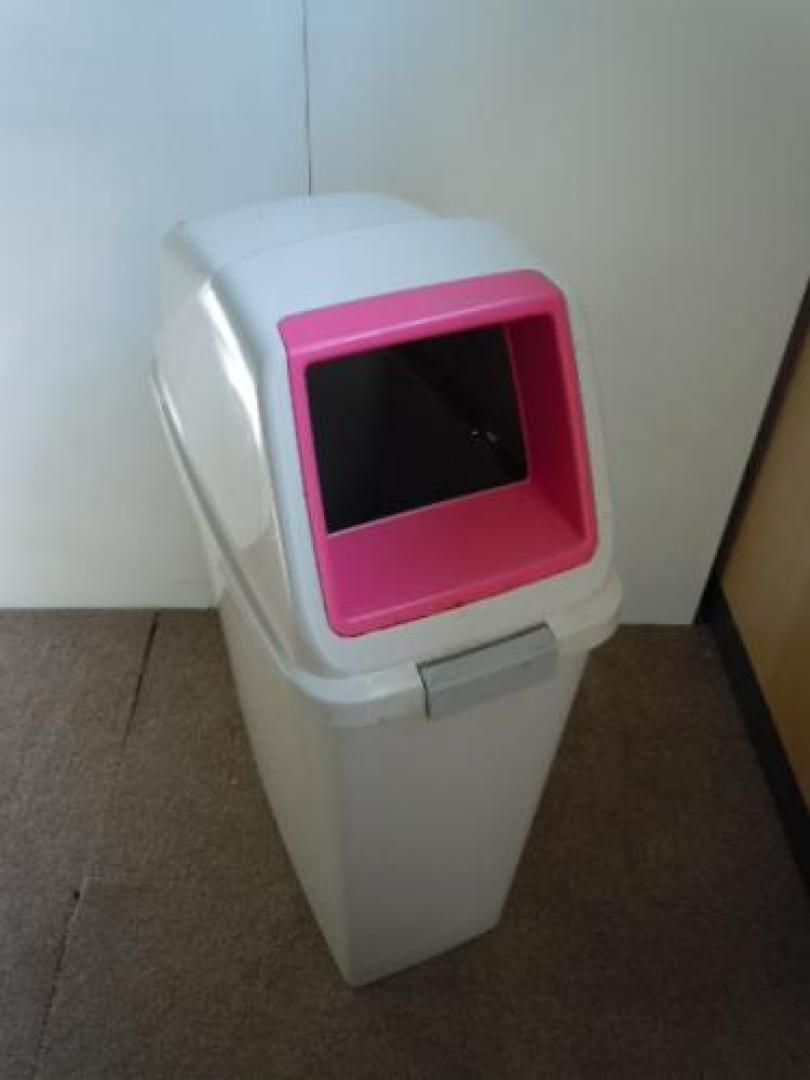 【ごみ箱】　ピンク　■　あると便利！！
                                    中古
            