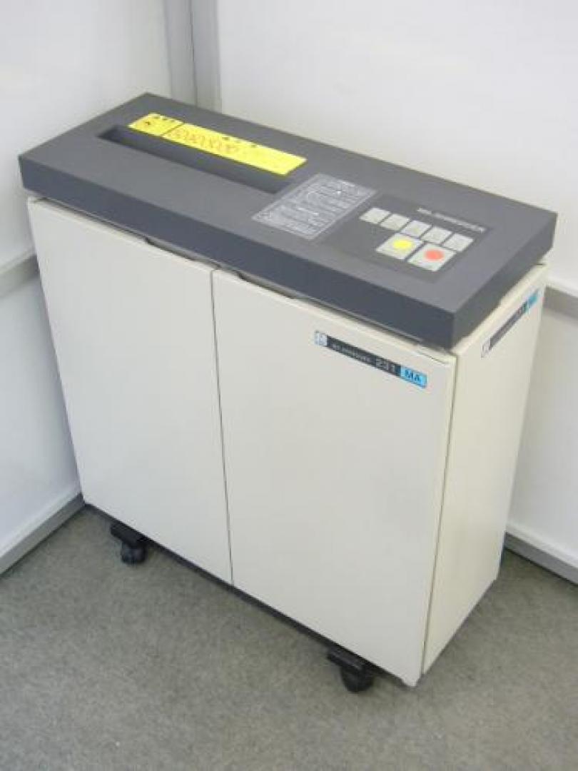 MS 231MA
                                    中古
            