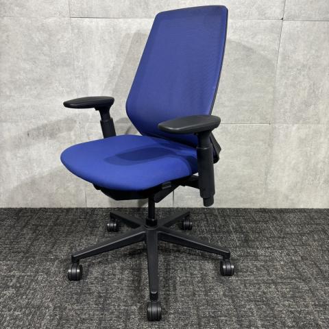 【ロット入荷】【中古】NA-00B ウチダ「ニンバス」肘付ハイバック!ブルーカラーで爽やかな印象があり、複数台導入にもおすすめのオフィスチェアです!/福岡で中古オフィス家具、オフィスチェアをお探しならオフィスバスターズ福岡博多店へお気軽にお問い合わせください! #オフィスチェア #肘付ハイバック #中古ウチダ #ニンバス #ロット商品