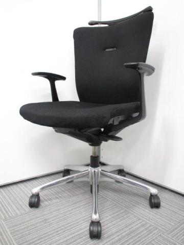 【中古】フィーゴチェア  オカムラ（okamura） 肘付ミドルバックチェア