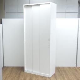 【訳あり品：上部や側面にネジ穴あり】オカムラ製　ホワイト　注意※高さ2150サイズ　中央/真ん中も出し入れしやすい！　ハイキャビネット　3枚引引き違い書庫！！