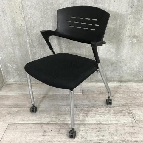 【中古】カクタス KH-315GH-Z9T1T1 イトーキ（ITOKI） スタッキングチェア