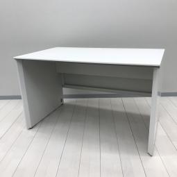 【機能的で快適なワーク空間！ワークスペースも足元も広々！】■内田洋行（UCHIDA）製　アルセナ（Arcena）シリーズ　平机　W1200×D730×H720㎜　■ホワイト　パネル脚　フリーアドレスデスク