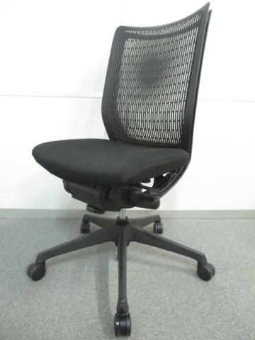 【中古】ヴィスコンテチェア CWF4ZA-FBA1 オカムラ（okamura） 肘無ハイバックチェア