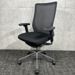 【中古】CQ85BR FSH1 オカムラ「コーラルチェア」可動肘付ハイバックチェア！ブラックカラーで幅広いオフィスに合わせやすく、可動肘付きで快適なデスクワークをサポートします！/福岡で中古オフィス家具、オフィスチェアをお探しならオフィスバスターズ福岡博多店へお気軽にお問い合わせください！　#オフィスチェア　#中古オカムラ　#コーラルチェア　#ブラック