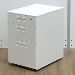 ホワイト　W400xD555xH650サイズ　シリンダー錠　 デスク下の収納・書類管理に！　使いやすさ抜群の3段ワゴン！！3段ワゴ！！※カギ無しなります。カギ作成不可の為、ご了承ください
