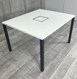 【使い方は自由自在！フレキシブルなレイアウト変更にも対応！】■コクヨ製　ワークフィットテーブル　W1200×D1000×H720mm　■天板：ホワイト　脚：ブラック【KOKUYO　WORKFIT】【ABW】