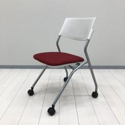 【省スペース収納で会議室をもっと快適に！使い勝手抜群のスタッキングチェア！】■ウチダ(UCHIDA)製　FM-265シリーズ　ネスティングチェア　スタッキングチェア　会議用　■キャスター付き　■背面樹脂メッシュ：ホワイト　■レッド