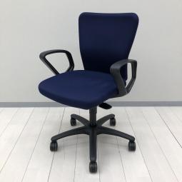 【長年愛されるロングセラー商品！厚めのクッションで疲れにくい！ワーキングチェアの定番モデル！】■オカムラ(okamura)製　カロッツァ(Carrozza)チェア　肘付ローバック　■サークル肘　■ダークブルー×ブラックシェル【CU】【関東倉庫在庫品】【弊社使用欄：A01085933】