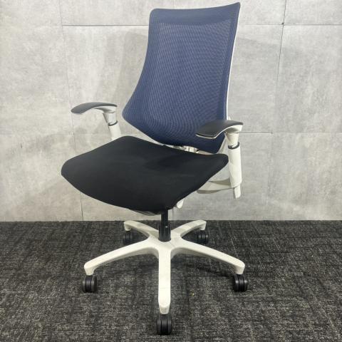 【中古】エフメッシュ SOF377JB-W9T1B2 イトーキ（ITOKI） 肘付ハイバックチェア