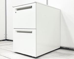 【ファイル書類をたっぷり収納できる！】■オカムラ製　アドバンスシリーズ　2段ワゴン　ホワイト【デスクサイドキャビネット】